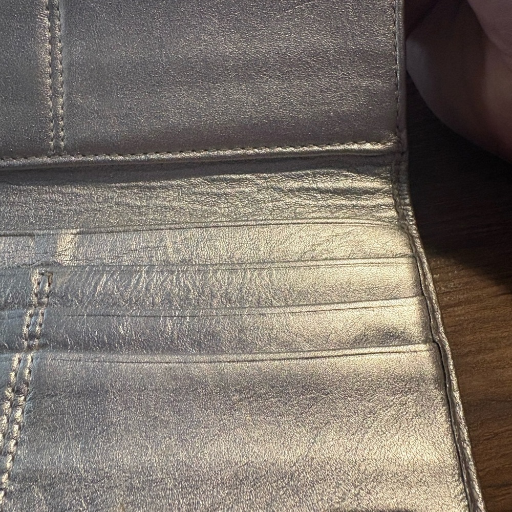 Coach Y2K silver metallic vintage wallet tri fold pink liner - Picture 7 of 13